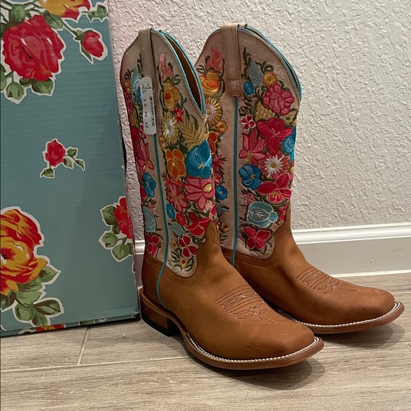 Macie Bean Shoes - Macie Bean Multicolor Floral Western Boots